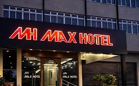 Max Hotel